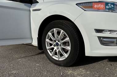 Лифтбек Ford Mondeo 2014 в 