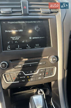 Лифтбек Ford Mondeo 2016 в 