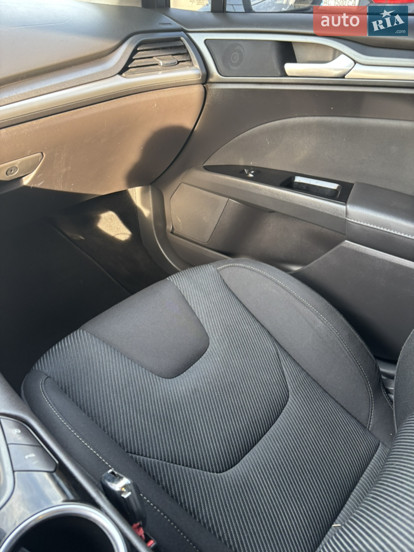 2016 Ford Mondeo - мініатюра 37