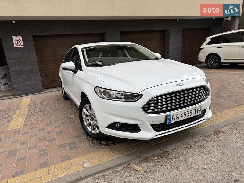 Седан Ford Mondeo 2017 в Києві