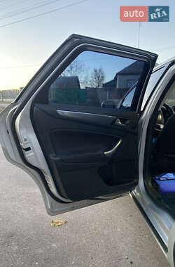 Универсал Ford Mondeo 2011 в 
