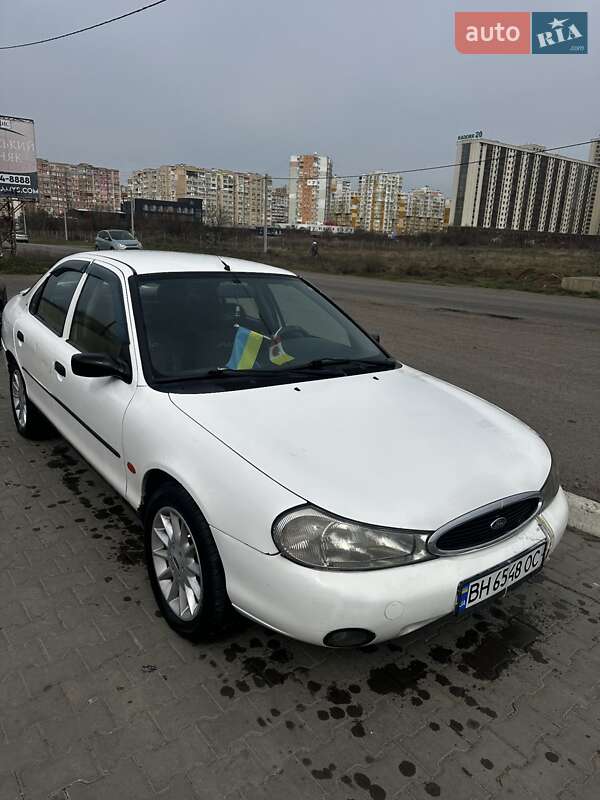 Лифтбек Ford Mondeo 1997 в Одессе