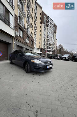 Седан Ford Mondeo 2012 в 