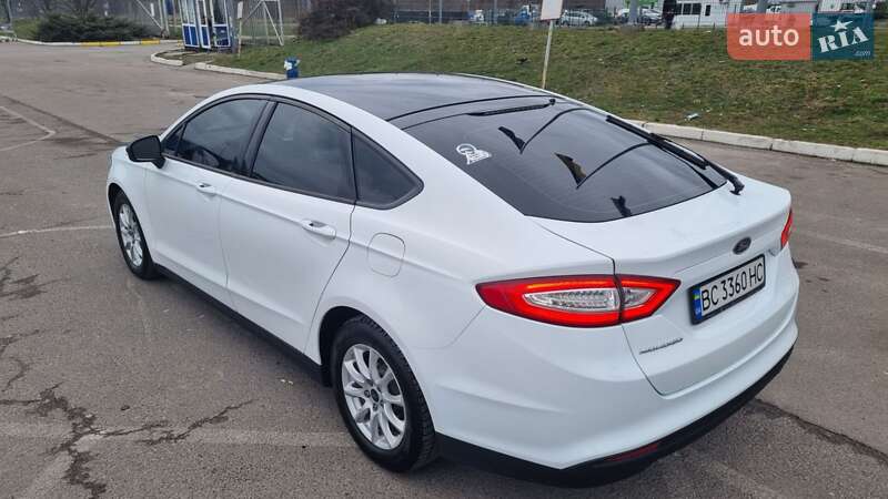 Ліфтбек Ford Mondeo 2017 в Львові