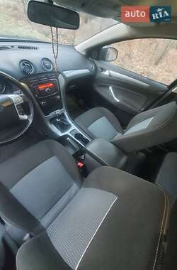 Универсал Ford Mondeo 2011 в 