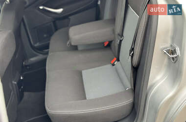 Седан Ford Mondeo 2013 в 