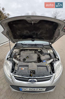Седан Ford Mondeo 2013 в 