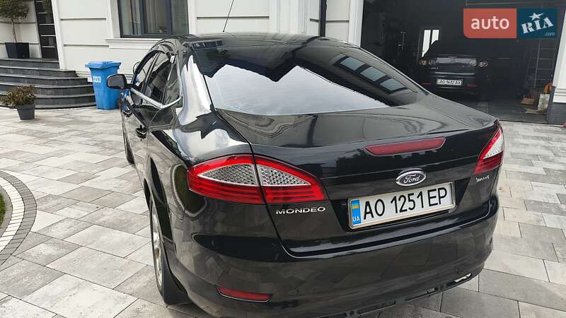 Седан Ford Mondeo 2008 в Хусте