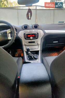 Лифтбек Ford Mondeo 2007 в 