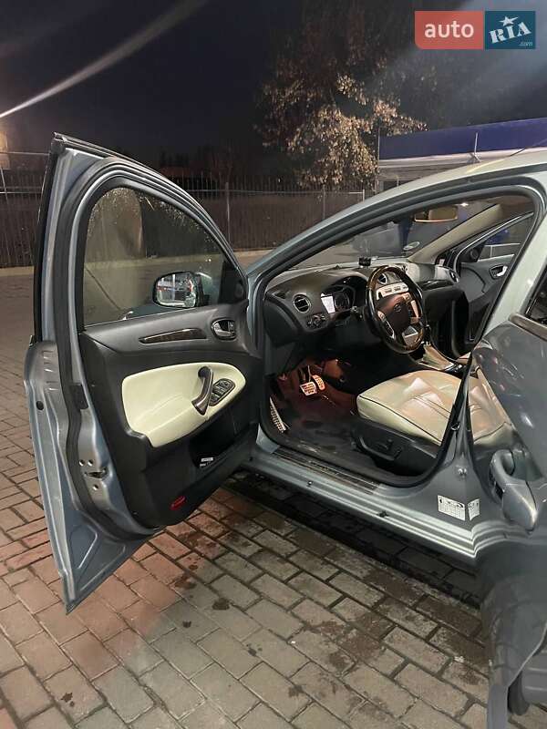 Седан Ford Mondeo 2009 в Киеве