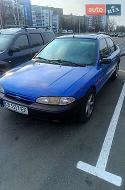 Лифтбек Ford Mondeo 1994 в 