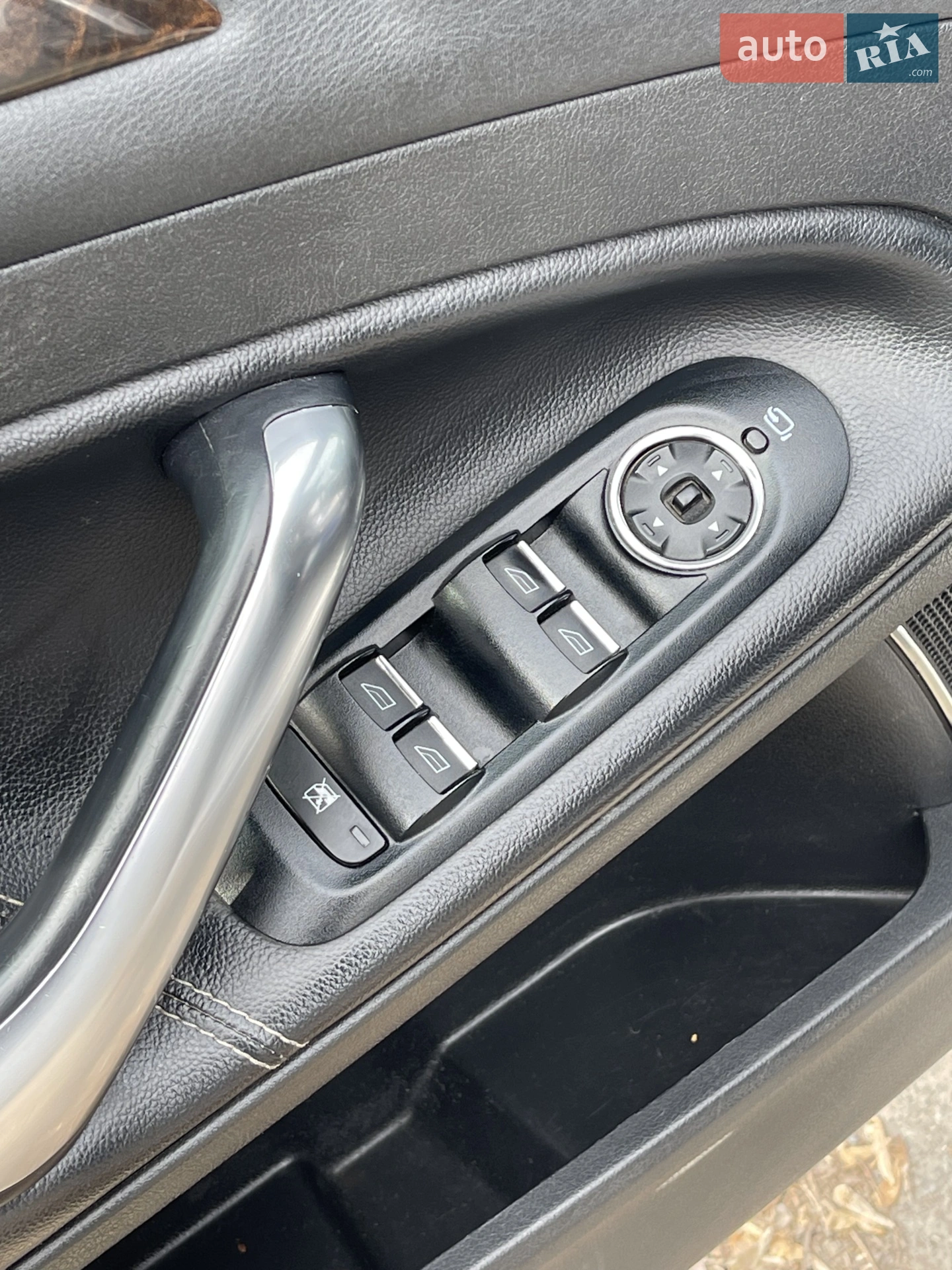2010 Ford Mondeo - мініатюра 9