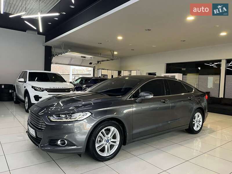 Седан Ford Mondeo 2016 в 