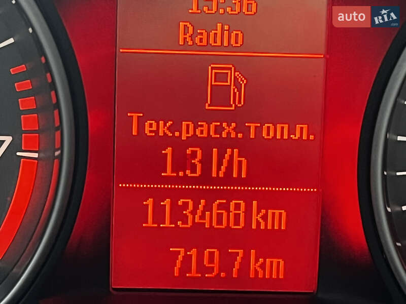 Седан Ford Mondeo 2011 в Стрию
