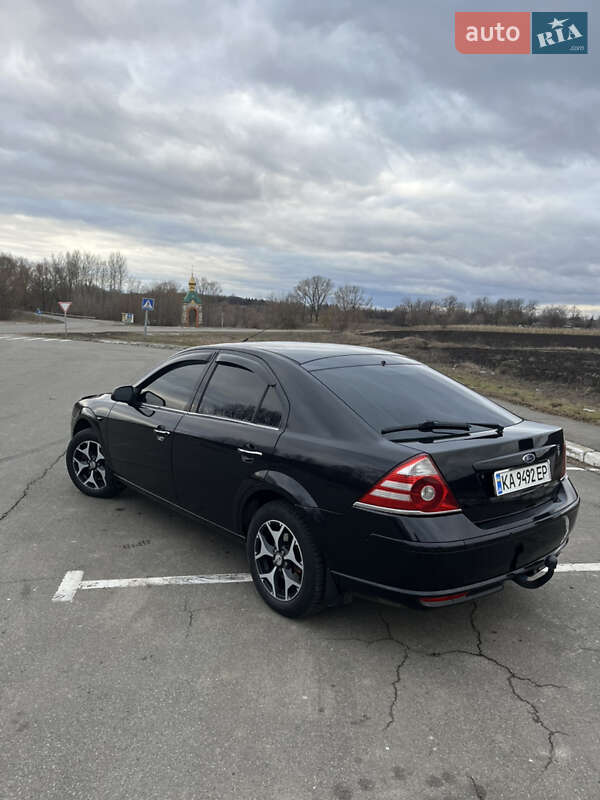 Лифтбек Ford Mondeo 2006 в Конотопе