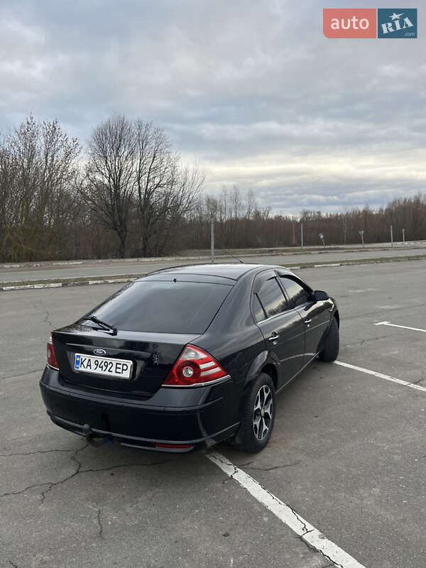 Лифтбек Ford Mondeo 2006 в Конотопе