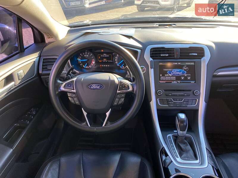Седан Ford Mondeo 2016 в Львове