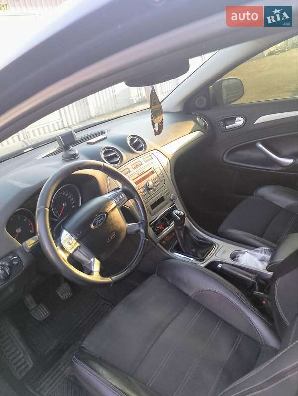 Седан Ford Mondeo 2007 в Киеве