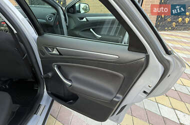Лифтбек Ford Mondeo 2013 в 