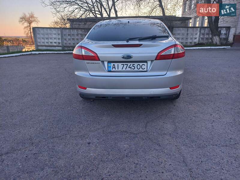 Лифтбек Ford Mondeo 2007 в Тетиеве