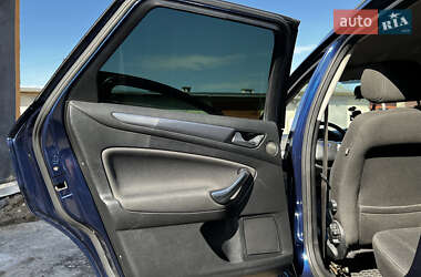 Универсал Ford Mondeo 2012 в 