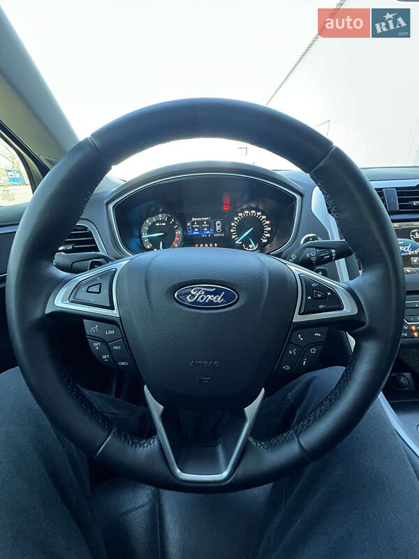 Седан Ford Mondeo 2016 в Одессе