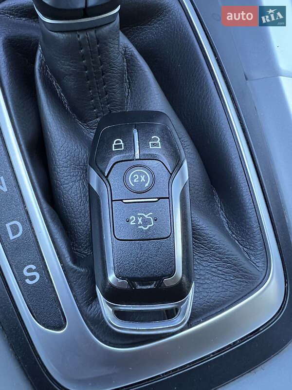 Седан Ford Mondeo 2016 в Одессе