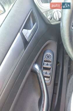 Седан Ford Mondeo 2012 в 