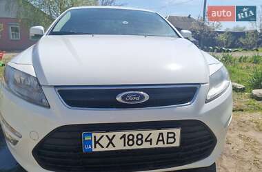 Седан Ford Mondeo 2012 в 