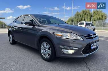 Седан Ford Mondeo 2011 в 
