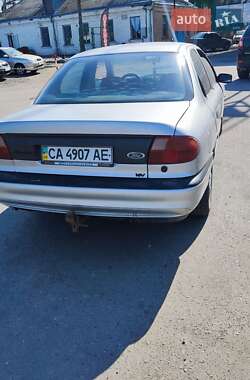 Седан Ford Mondeo 1993 в 