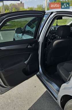 Седан Ford Mondeo 2011 в 