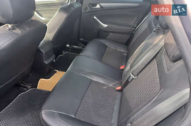 Седан Ford Mondeo 2012 в 