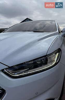 Седан Ford Mondeo 2017 в 