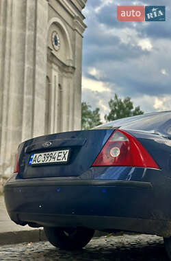Седан Ford Mondeo 2004 в 
