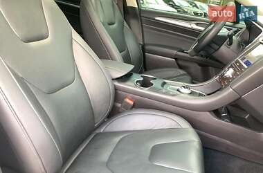 Седан Ford Mondeo 2019 в 