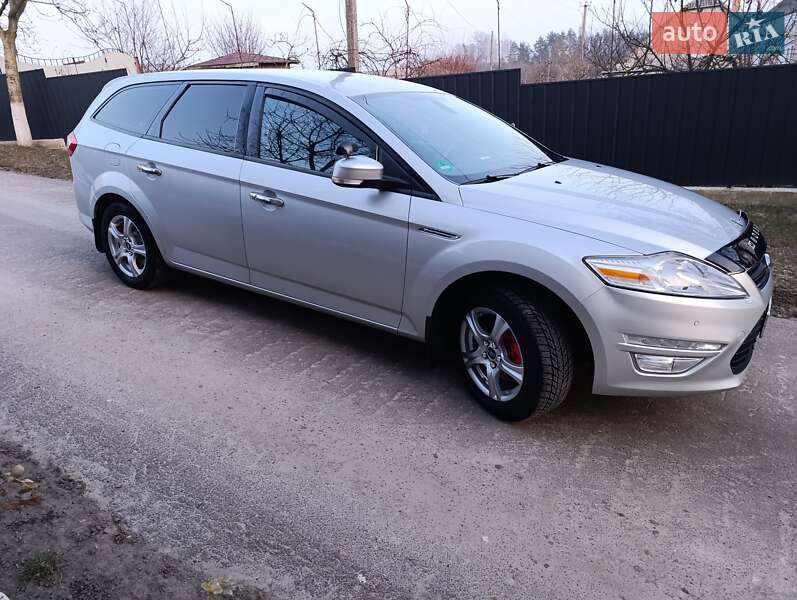 Универсал Ford Mondeo 2011 в Шумске
