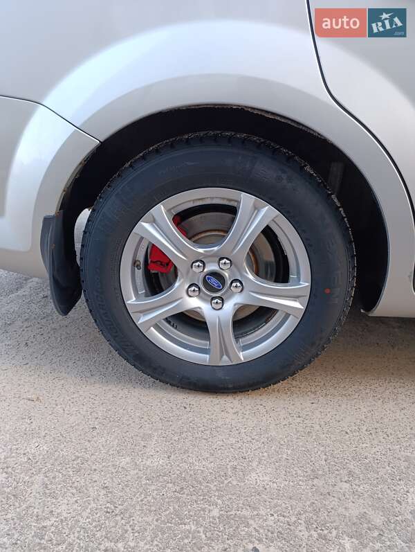 Универсал Ford Mondeo 2011 в Шумске