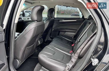 Седан Ford Mondeo 2016 в 