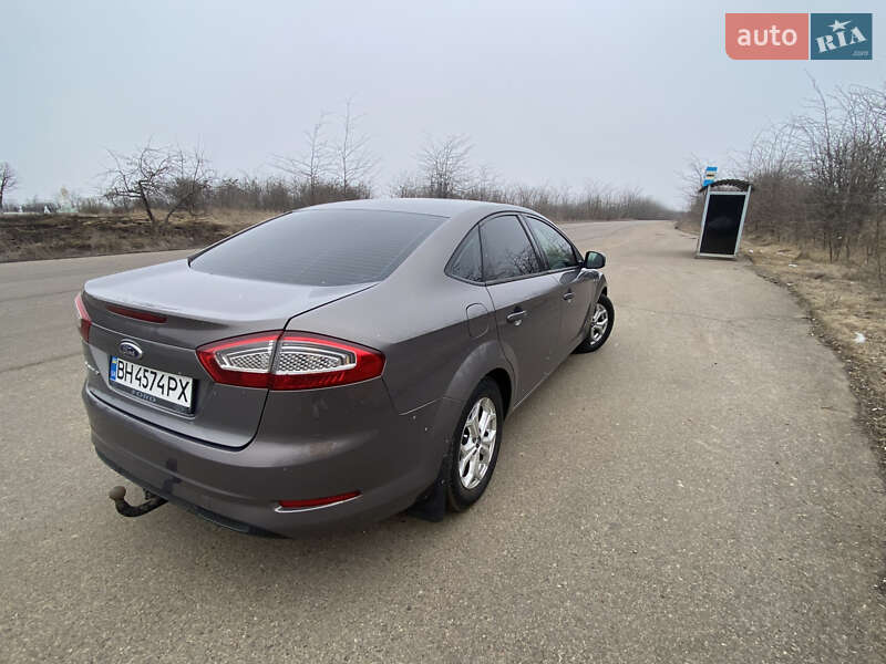 Седан Ford Mondeo 2012 в Березівці