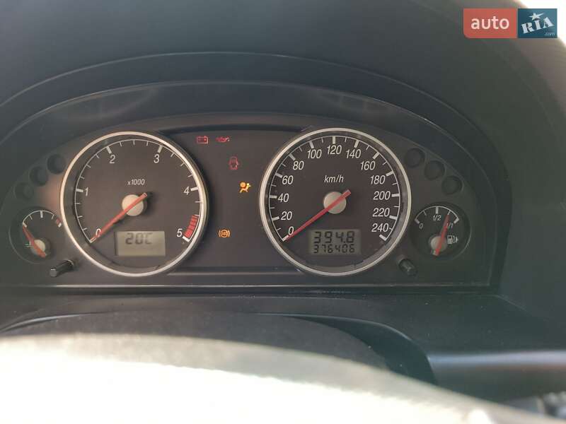 Лифтбек Ford Mondeo 2001 в Киеве