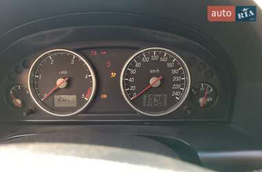 Ліфтбек Ford Mondeo 2001 в 