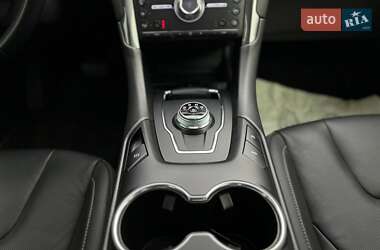 Седан Ford Mondeo 2019 в 