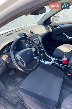 Лифтбек Ford Mondeo 2013 в 