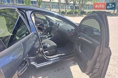 Лифтбек Ford Mondeo 2013 в 