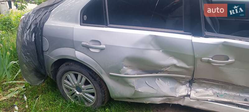 Седан Ford Mondeo 2002 в Днепре
