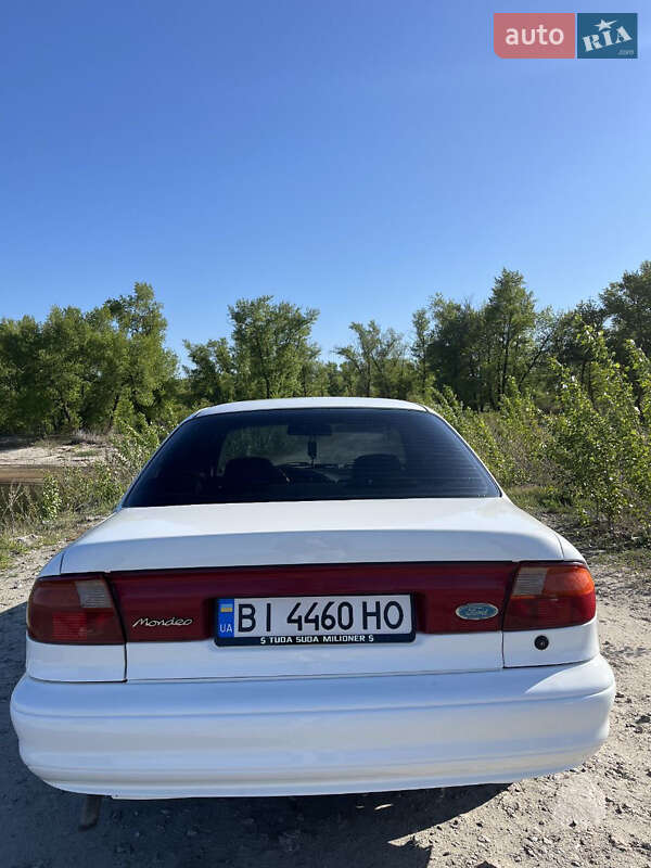 Седан Ford Mondeo 1994 в Кременчуге