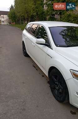 Универсал Ford Mondeo 2013 в 