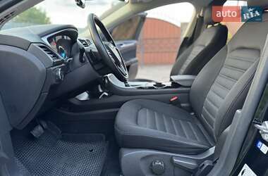 Седан Ford Mondeo 2017 в 