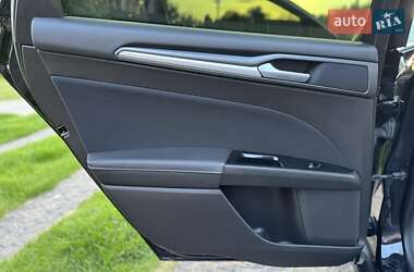 Седан Ford Mondeo 2017 в 